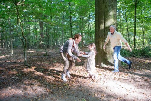 Familienfoto, Kinderportrait, Famlienfotografie, Hamburg, authentische Kinderfotos, individuelle Famlienportraits, bewegte Kinderfotos, outdoor Familienfotos, authentische Familienbilder